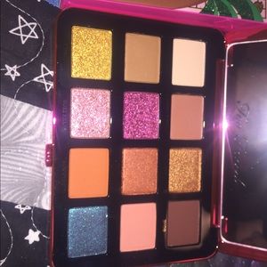 Too Faced Eyeshadow Palette